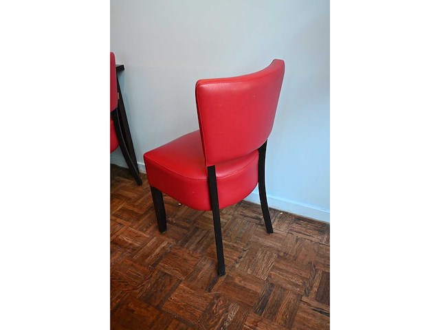 Complete set 2/2 restaurantmeubilair 33 tafels en 77 stoelen - afbeelding 16 van  24