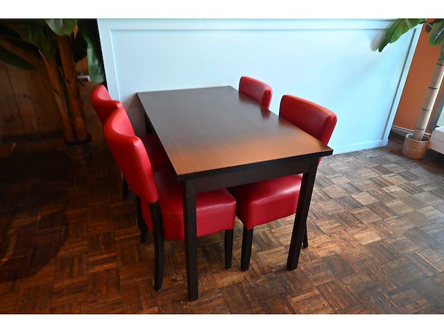 Complete set 2/2 restaurantmeubilair 33 tafels en 77 stoelen - afbeelding 17 van  24