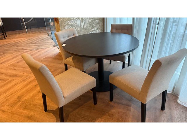 Complete set restaurantmeubilair bestaande uit 12 restauranttafels en 24 restaurantstoelen - afbeelding 5 van  11