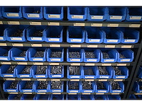 Complete voorraad (rvs) installatiematerialen - inclusief ca. 845 kunststof voorraadbakken - afbeelding 4 van  23