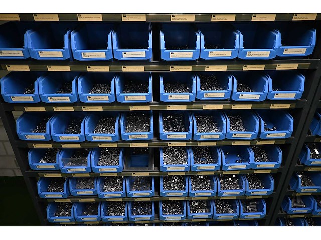 Complete voorraad (rvs) installatiematerialen - inhoud van 845 kunststof voorraadbakken - afbeelding 3 van  14