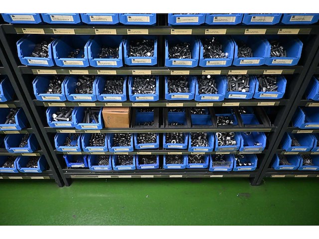 Complete voorraad (rvs) installatiematerialen - inhoud van 845 kunststof voorraadbakken - afbeelding 6 van  14