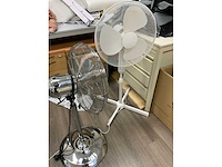 Complete voorraadruimte met beddengoed, ritsen, verpakkingsmateriaal, samples, terrasbeschermers, textielvoorraad, etc. - afbeelding 18 van  23