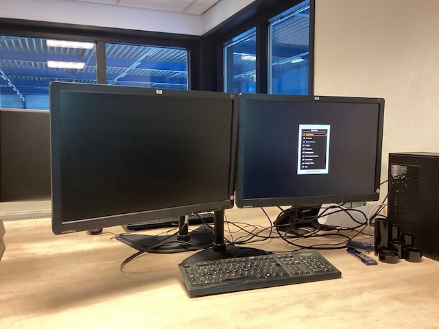 Complete werkplek - afbeelding 13 van  18