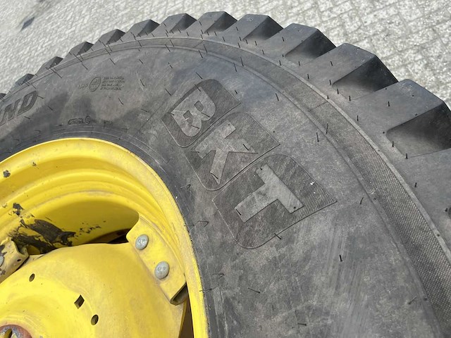 Complete wielenset bkt ride max it 696 400/80r24 & 480/80r34 – john deere 5080r - afbeelding 1 van  12