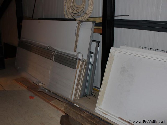 Complete zolderopruiming - afbeelding 21 van  22