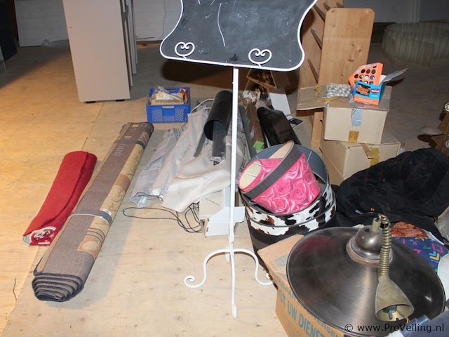 Complete zolderopruiming - afbeelding 16 van  22