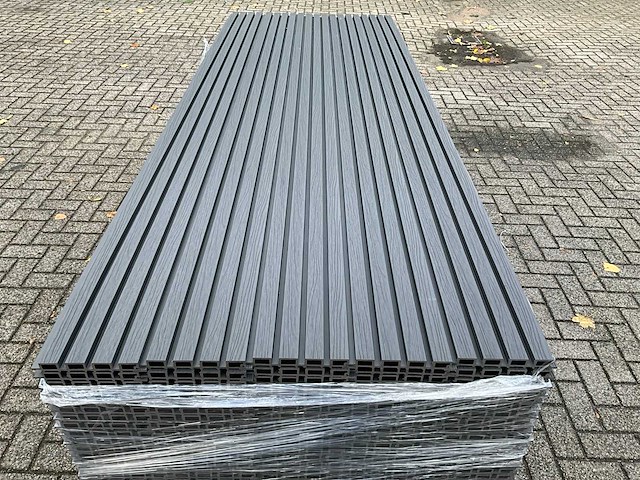 Composiet - gevelbekleding rhombusprofiel antraciet (20x) - afbeelding 12 van  15