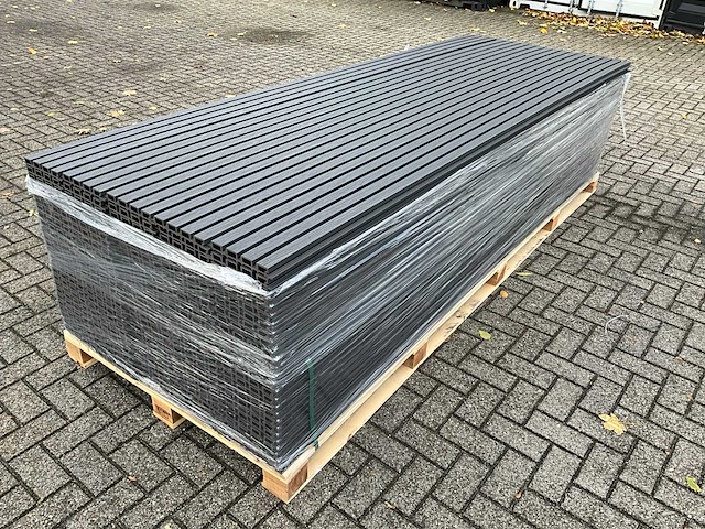 Composiet - gevelbekleding rhombusprofiel antraciet (20x) - afbeelding 13 van  15