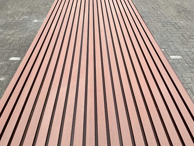 Composiet - gevelbekleding rhombusprofiel donkerhout (20x) - afbeelding 12 van  14