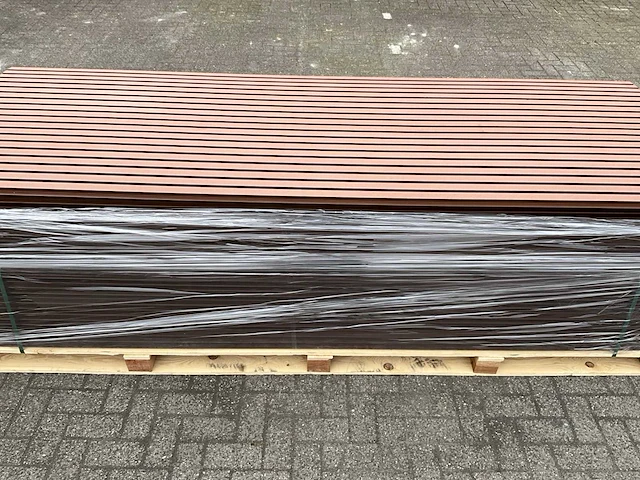 Composiet - gevelbekleding rhombusprofiel donkerhout (50x) - afbeelding 9 van  14