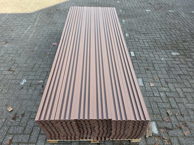 Composiet - gevelbekleding rhombusprofiel donkerhout (50x) - afbeelding 12 van  12