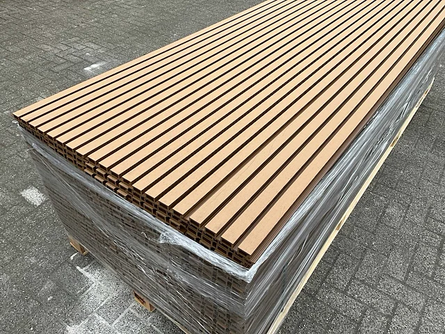 Composiet - gevelbekleding rhombusprofiel eiken (20x) - afbeelding 7 van  11