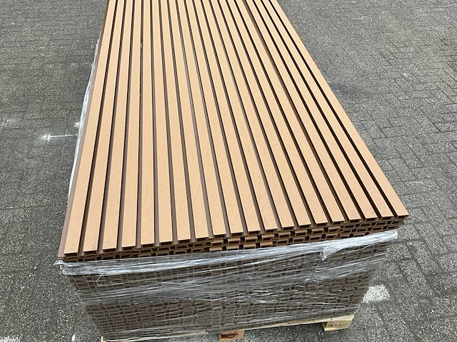 Composiet - gevelbekleding rhombusprofiel eiken (20x) - afbeelding 10 van  11