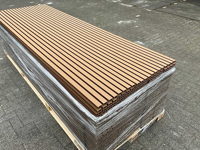 Composiet - gevelbekleding rhombusprofiel eiken (50x) - afbeelding 6 van  11