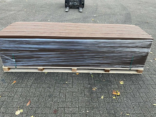 Composiet - gevelbekleding rhombusprofiel teak (50x) - afbeelding 5 van  12