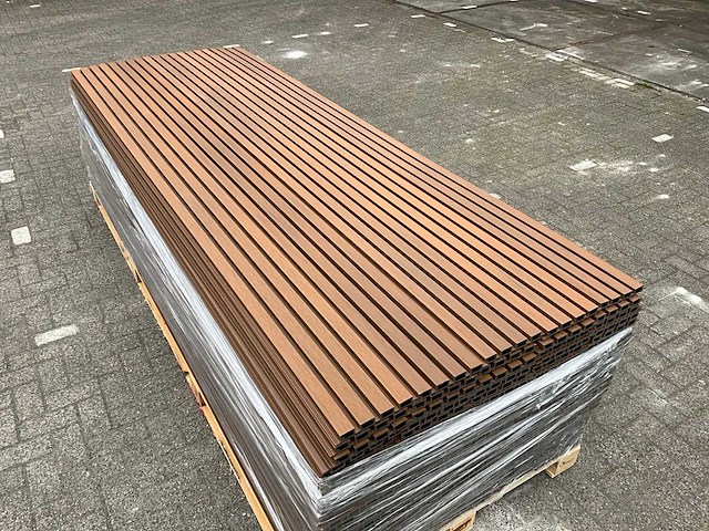 Composiet - gevelbekleding rhombusprofiel teak flower (20x) - afbeelding 6 van  12