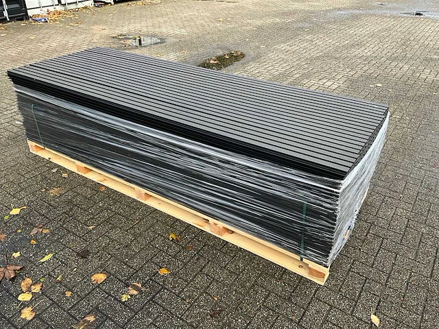 Composiet - gevelbekleding rhombusprofiel zwart (20x) - afbeelding 1 van  11