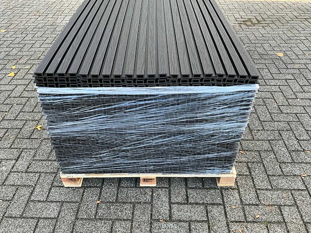Composiet - gevelbekleding rhombusprofiel zwart (22x) - afbeelding 5 van  12