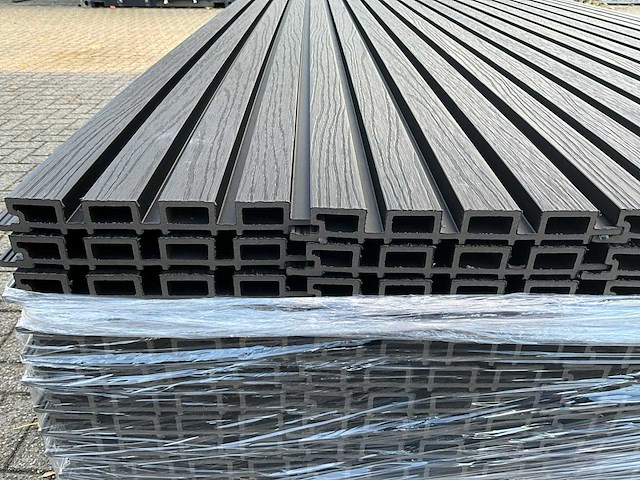 Composiet - gevelbekleding rhombusprofiel zwart (50x) - afbeelding 8 van  12
