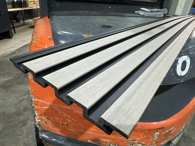 Composiet gevel plank (antique-black) (120x) 2900mm - afbeelding 9 van  13
