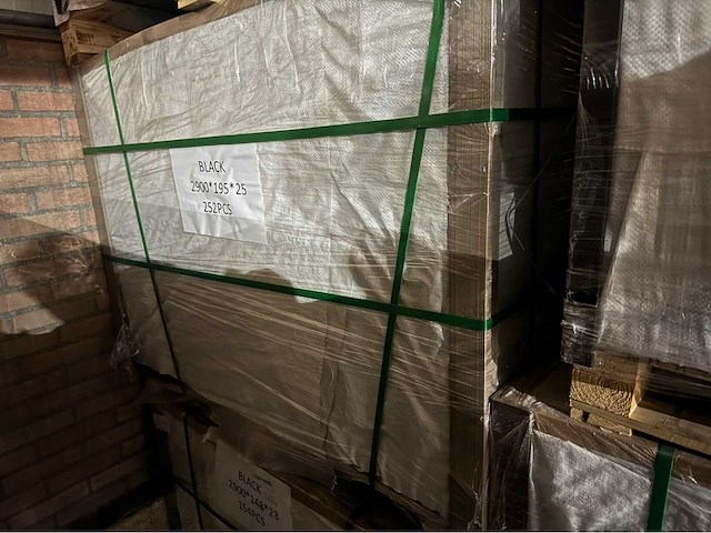 Composiet gevel plank (black) (252x) - afbeelding 10 van  16