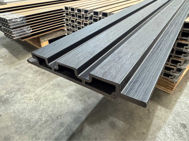 Composiet gevel plank (black) (60x) - afbeelding 1 van  22