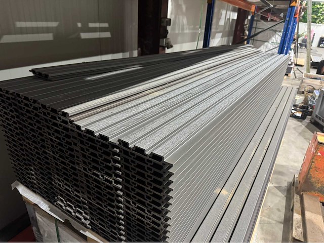 Composiet gevel plank (silver-grey) (30x) - afbeelding 13 van  18