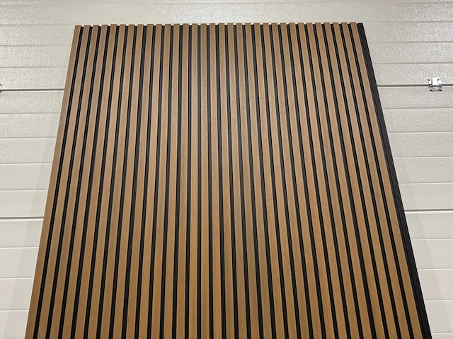 Composiet gevel plank teak - black (210x) - afbeelding 14 van  16