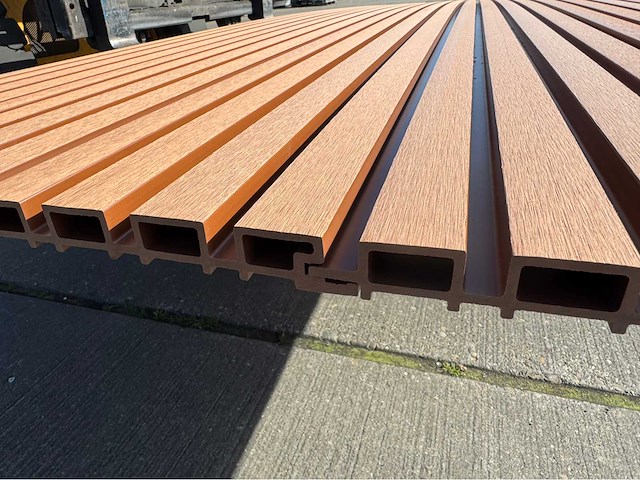 Composiet gevel plank (teak) (30x) - afbeelding 20 van  26