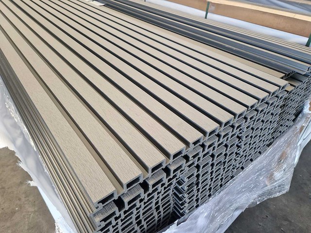 Composiet gevelbekleding rhombusprofiel 2900x219x26 mm (35x) - afbeelding 6 van  7