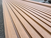 Composiet gevelbekleding rhombusprofiel donker eiken (50x) - afbeelding 3 van  7