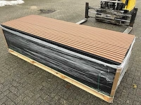Composiet gevelbekleding rhombusprofiel eiken/zwart (135x) - afbeelding 1 van  7