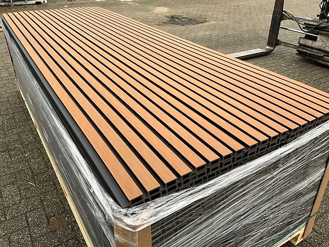 Composiet gevelbekleding rhombusprofiel eiken/zwart (20x) - afbeelding 2 van  6