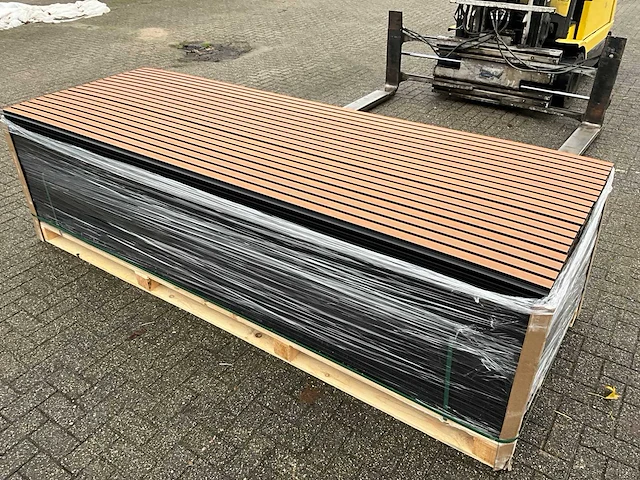 Composiet gevelbekleding rhombusprofiel eiken/zwart (50x) - afbeelding 1 van  7