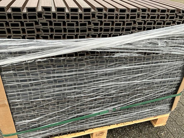 Composiet gevelbekleding rhombusprofiel ipe (50x) - afbeelding 6 van  8