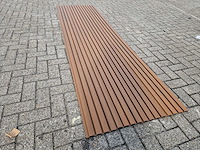 Composiet gevelbekleding rhombusprofiel teak (20x) - afbeelding 3 van  8