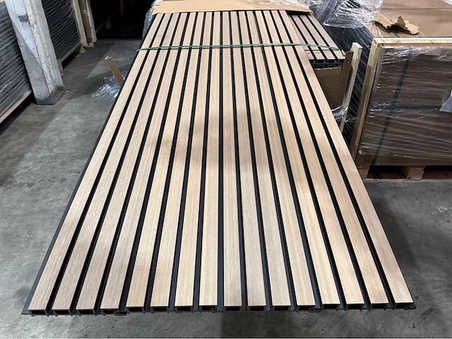 Composiet gevelplank black-tena oak (45x) - afbeelding 2 van  7