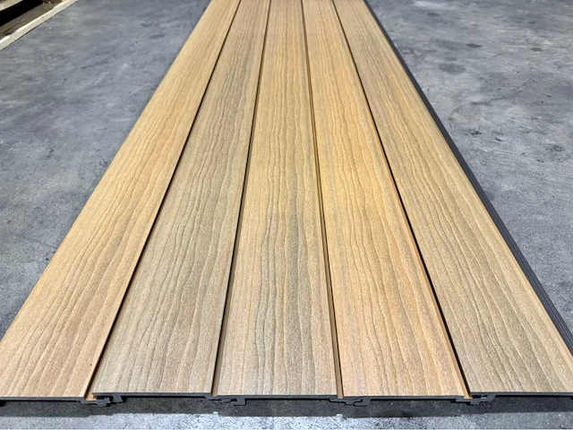 Composiet rabat plank (100x) 4000mm - afbeelding 6 van  13