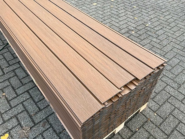 Composiet rabatplank 2900 x 172 x 20.5 mm (240x) - afbeelding 4 van  8