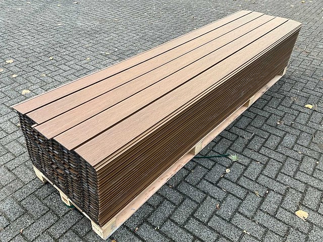 Composiet rabatplank 2900 x 172 x 20.5 mm (60x) - afbeelding 5 van  8