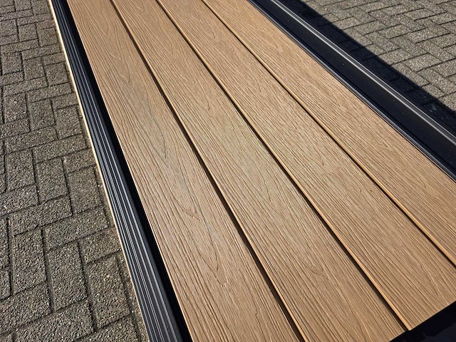 Composiet rabatplank 4000 x 1560 x 21 mm (45x) - afbeelding 2 van  10