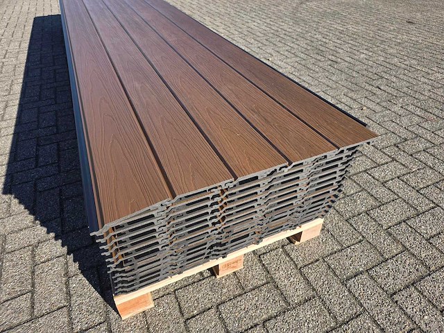 Composiet rabatplank 4000 x 1560 x 21 mm (75x) - afbeelding 8 van  9