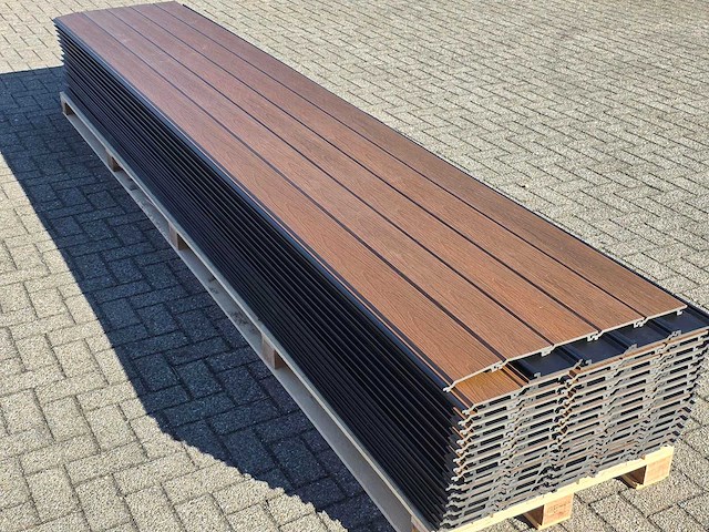 Composiet rabatplank 4000 x 1560 x 21 mm (75x) - afbeelding 6 van  10