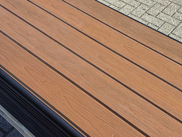 Composiet rabatplank 4000 x 1560 x 21 mm (75x) - afbeelding 9 van  10