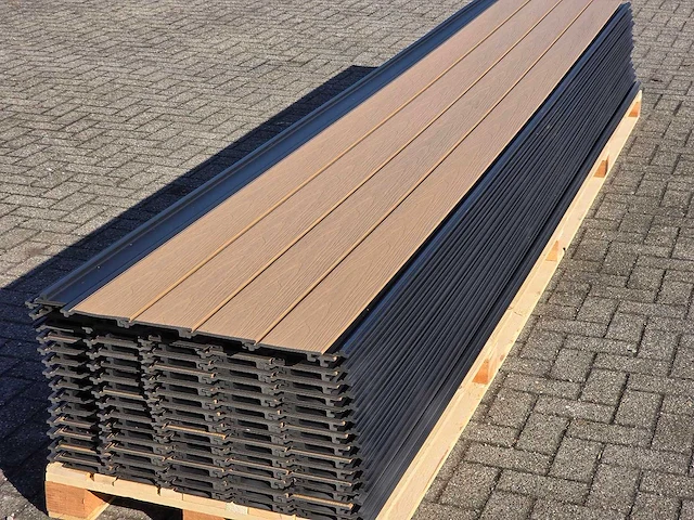 Composiet rabatplank 4000 x 1560 x 21 mm (75x) - afbeelding 3 van  10