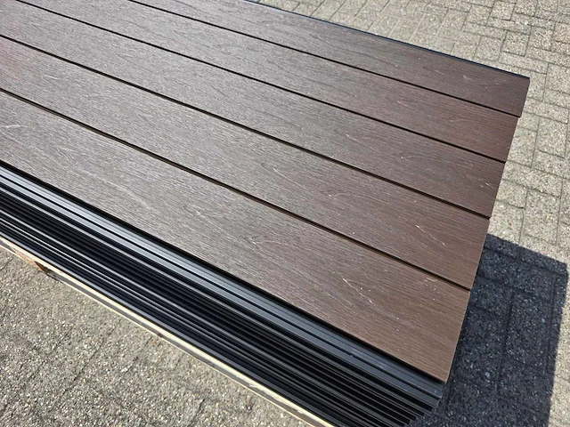 Composiet rabatplank ipe 4000 x 156 x 20.5 mm (50x) - afbeelding 2 van  10