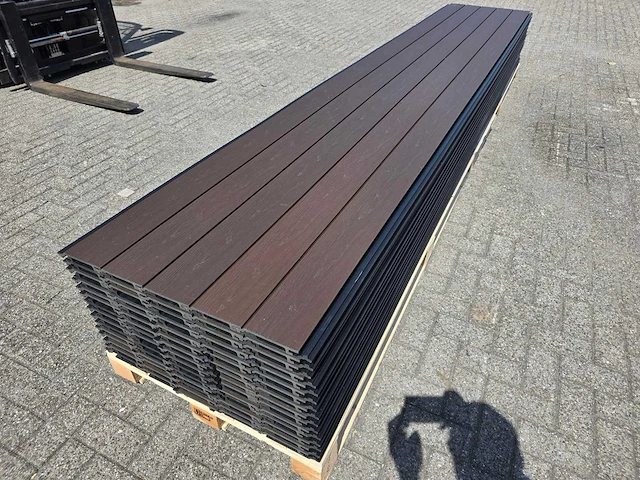 Composiet rabatplank ipe 4000 x 156 x 20.5 mm (50x) - afbeelding 1 van  10