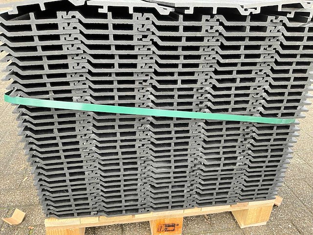 Composiet rabatplank zwart 4000 x 156 x 20.5 mm (75x) - afbeelding 5 van  7