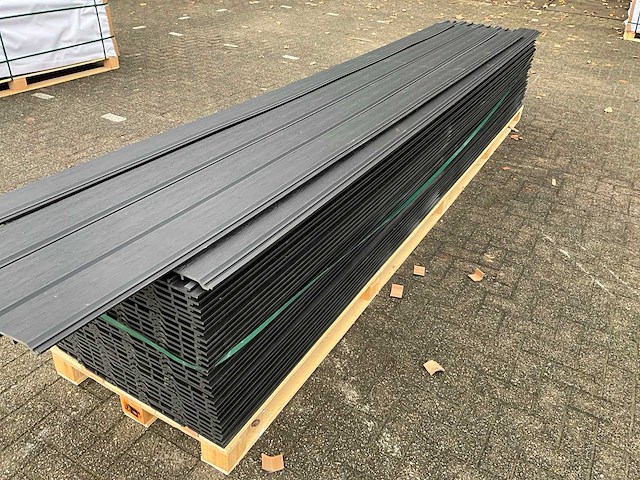 Composiet rabatplank zwart 4000 x 156 x 20.5 mm (75x) - afbeelding 4 van  7